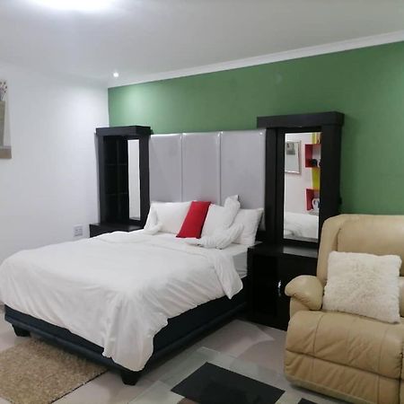 Royal Guesthouse Opuwo Esterno foto