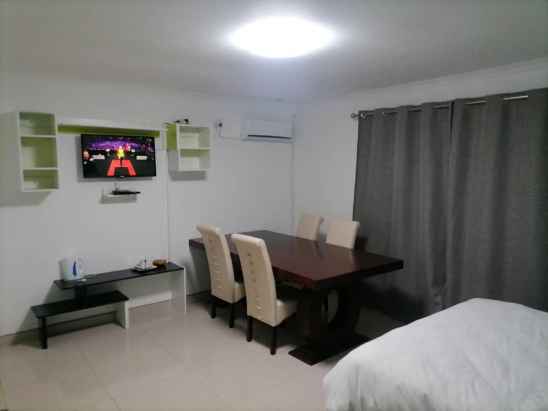 Royal Guesthouse Opuwo Esterno foto