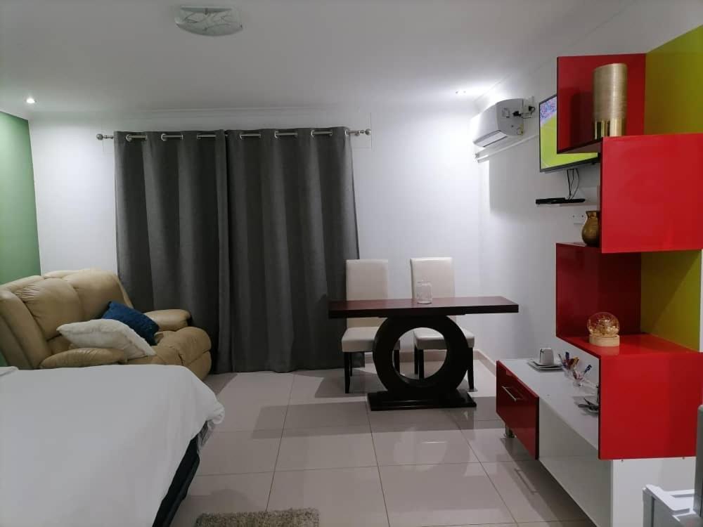 Royal Guesthouse Opuwo Esterno foto